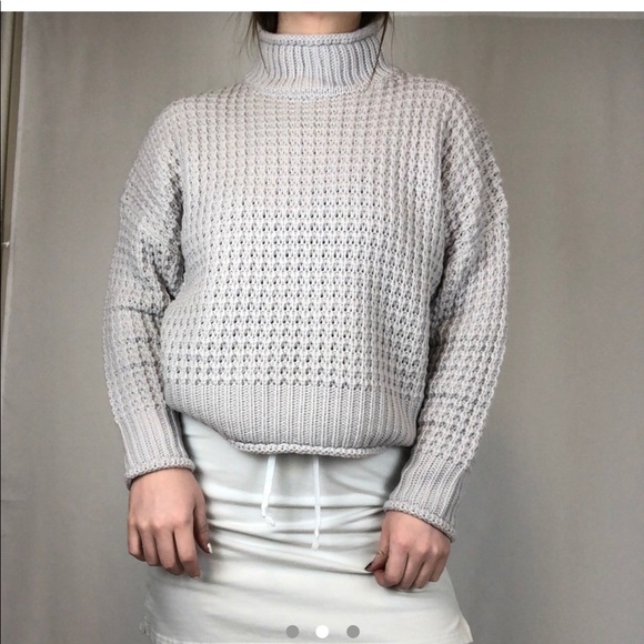 NWT Princess Polly Knot Sweater - Picture 2 of 3